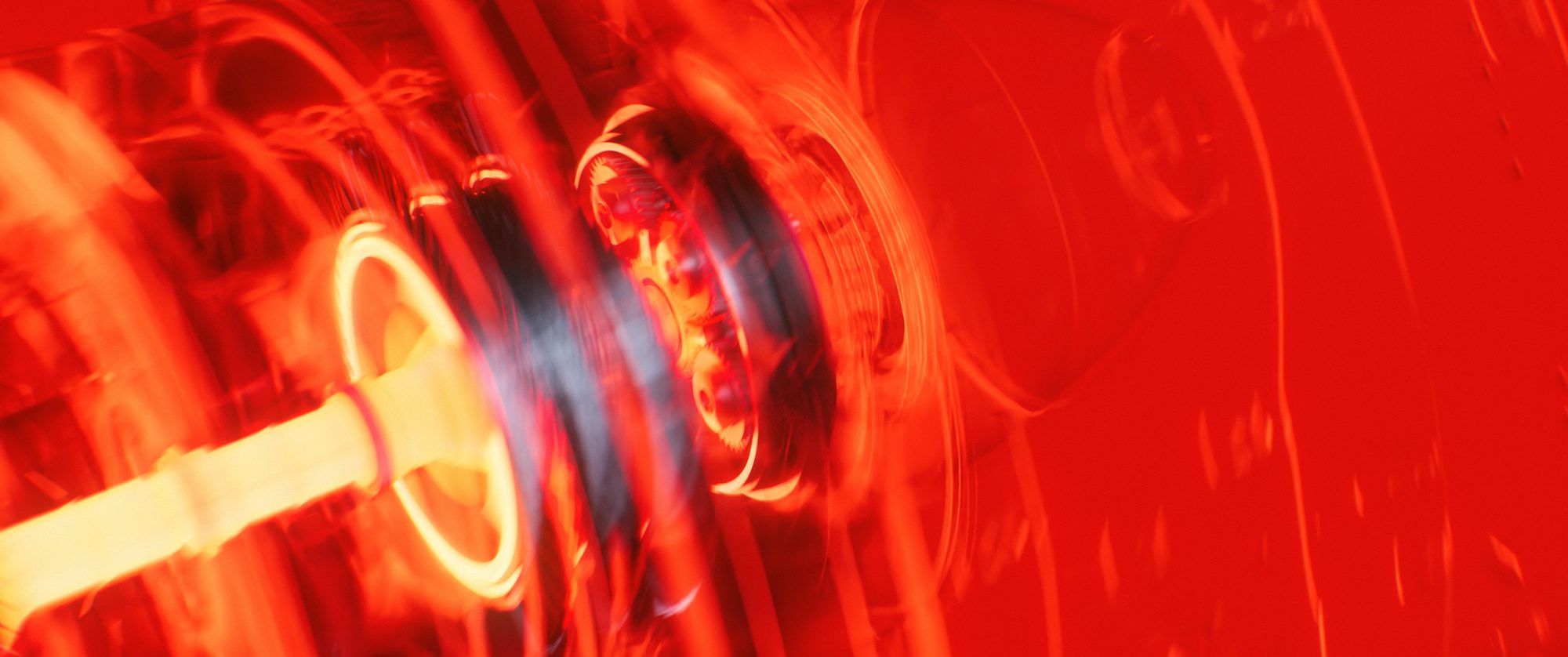 Motion-blurred combustion chamber